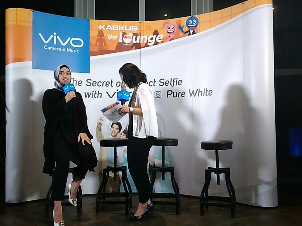 &#91;Field Report&#93; Perfect Time Perfect Place Perfect Selfie with Vivo V5s Pure White