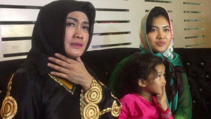 Ada Paranormal Sebut Julia Perez Masih Hidup, Ibunda: Kenapa Sih Dia Ngomong Gitu?