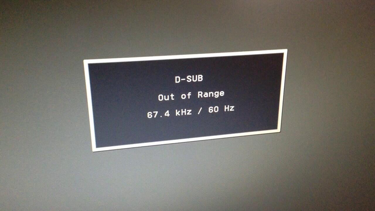 Index out of range как исправить. Out of range 67.5khz60hz. out of range на мониторе. ошибка out of range. d-sub out of range.