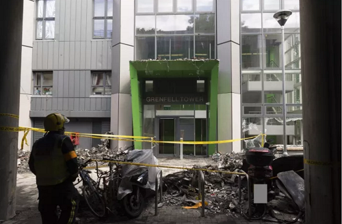 Foto Mengerikan Bagian Dalam Greenfell Tower yang Terbakar