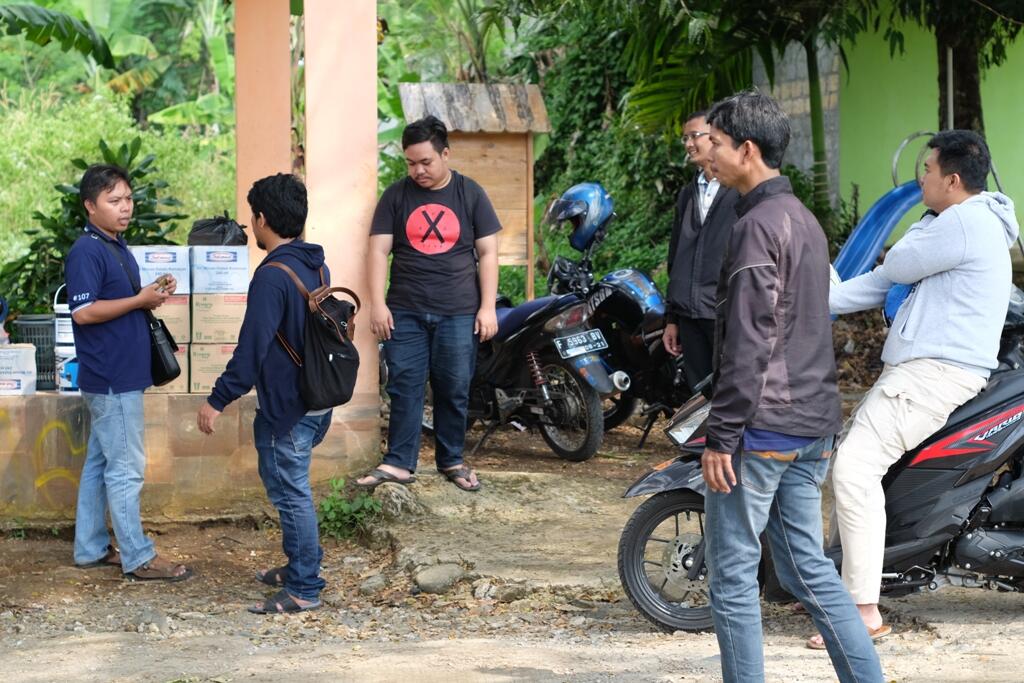 &#91;FR&#93; Aksi Bersih bersih Masjid Kaskus Reg. Bogor Bersama Smartfren