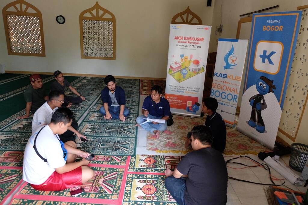 &#91;FR&#93; Aksi Bersih bersih Masjid Kaskus Reg. Bogor Bersama Smartfren