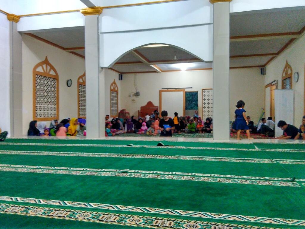 &#91;FR&#93; Aksi Bersih bersih Masjid Kaskus Reg. Bogor Bersama Smartfren