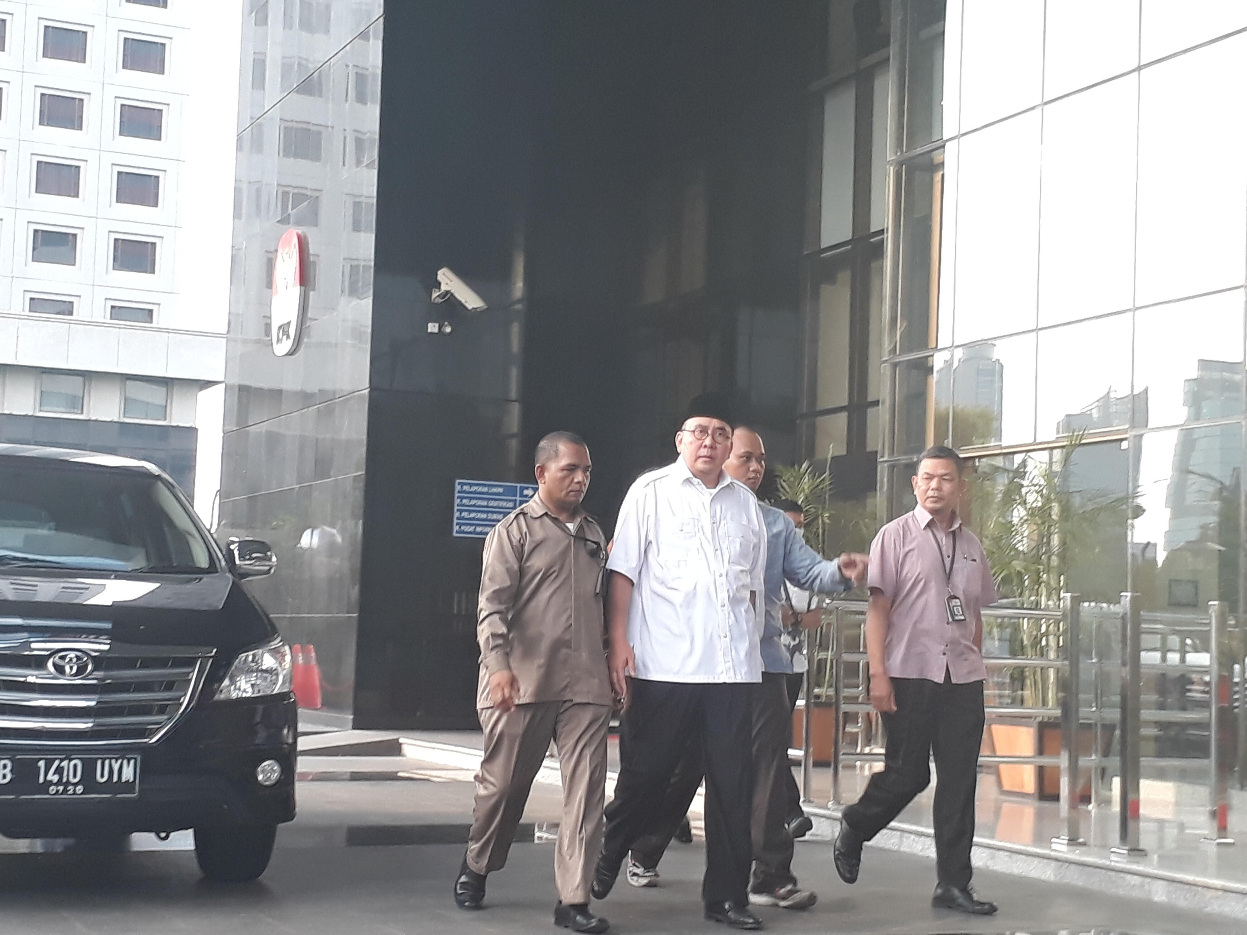 Respons Gubernur Bengkulu & Istri saat Digiring ke Kantor KPK