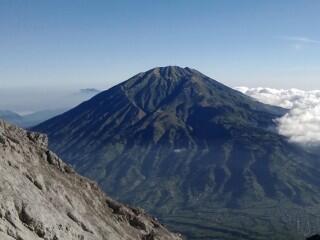 Hal - hal Yang Jangan Dilakukan Saat Mendaki Gunung