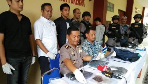 Polisi Tembak Mati Penembak Davidson