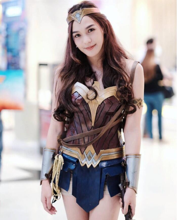 &#91;FOTO HOT &amp; SEXY&#93; Wonder Woman dari Thailand yang Bikin Gemas