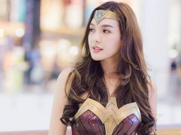 &#91;FOTO HOT &amp; SEXY&#93; Wonder Woman dari Thailand yang Bikin Gemas