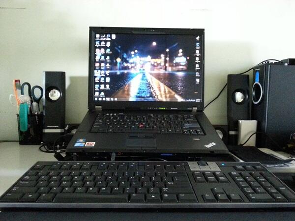 LAPTOP STAND RUGGED VERSI KERE HORE