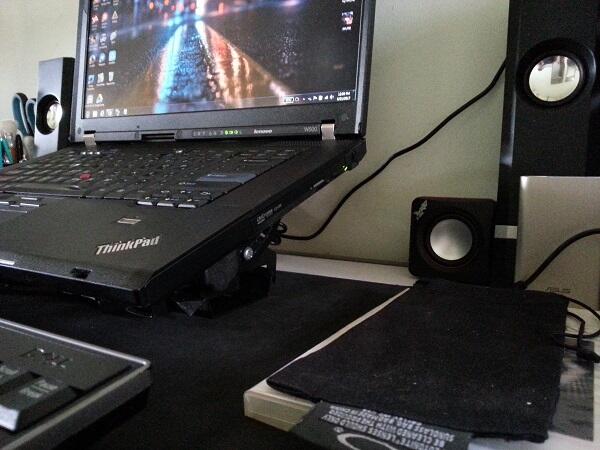 LAPTOP STAND RUGGED VERSI KERE HORE