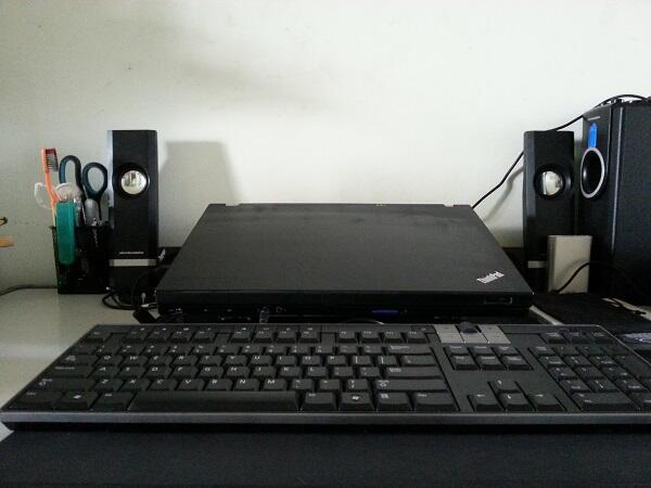 LAPTOP STAND RUGGED VERSI KERE HORE