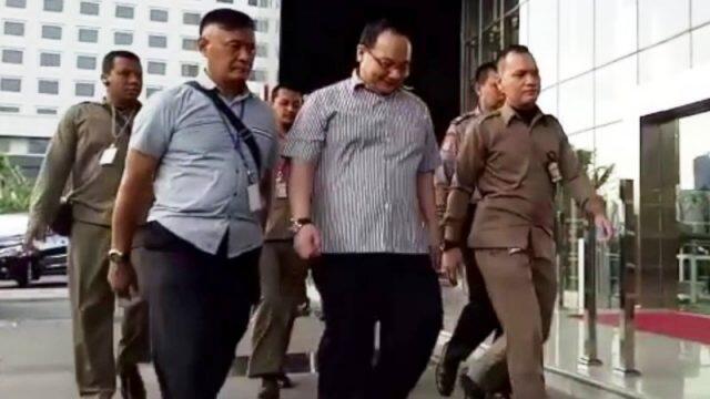 OTT Bengkulu Suap Proyek Jalan, Bendahara Golkar Bengkulu Perantara