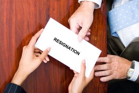 minta pendapat kaskuser - &#91; Resign &#93; Dilema antara bertahan atau kena penalty