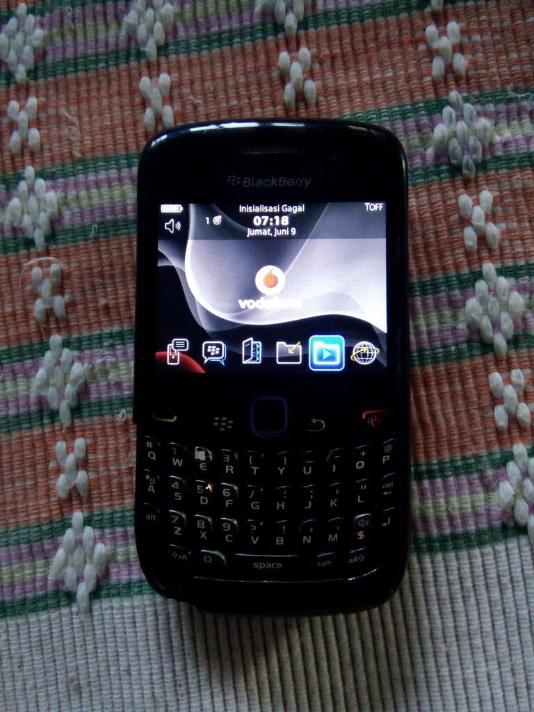&#91;EVENT COC&#93;&#91;FEATURED PHONE&#93;'Lengkungan' Distorsi Memori dengan Curve 9300-ku