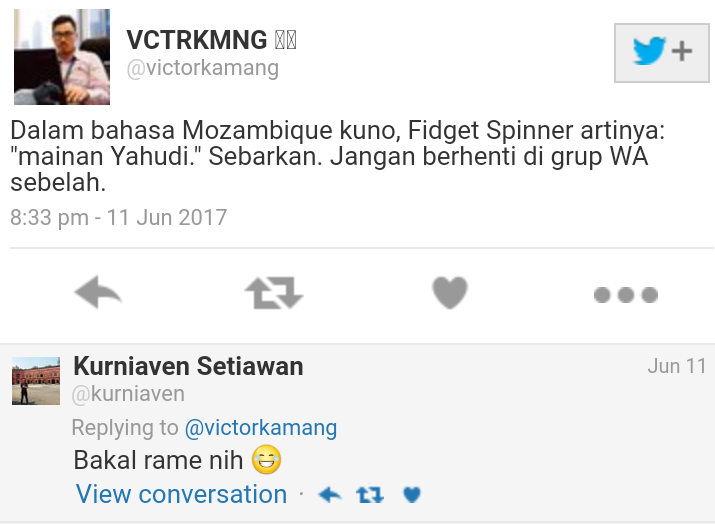 Fidget Spinner Ikut Dijadikan Motif Mukena dan Sajadah