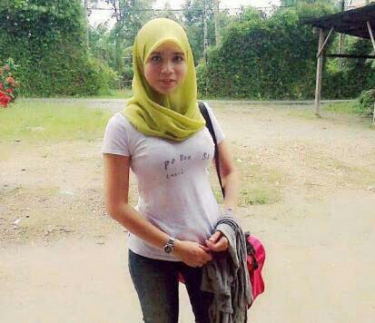 &#91;Hot News&#93; Sejoli tertangkap basah sedang bercumbu di belakang Pasar Modern