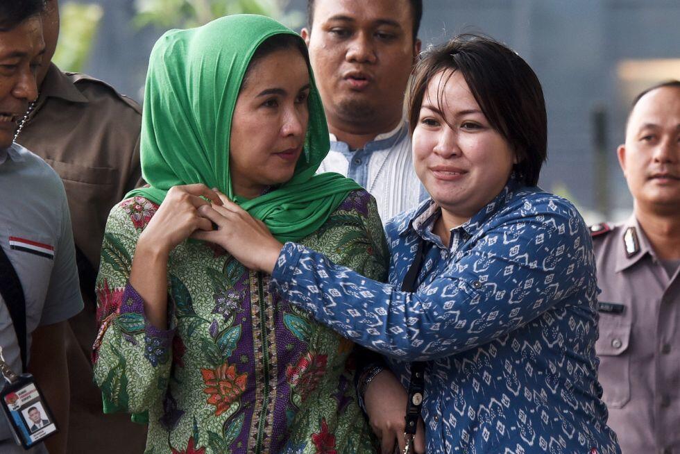 Lily Martiani, istri yang kerap bertingkah laksana gubernur