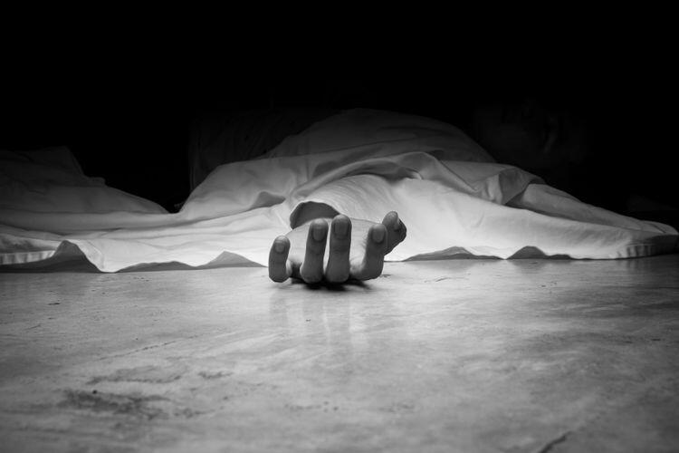Seorang Buruh Bangunan Rela Disodomi Waria demi Membeli Susu Anak