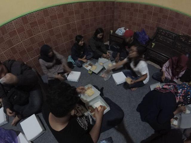 &#91;FR&#93; Buka Puasa Bersama Panti Asuhan Asy-Syarif