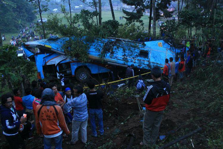 Bus Rosalia Indah Terjun ke Jurang, Warga Dengar Dentuman dan Rintihan Minta Tolong