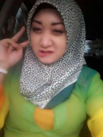 JANDA CANTIK!!! Kepergok Mencuri Pakaian Lebaran Di Pasar Kaget