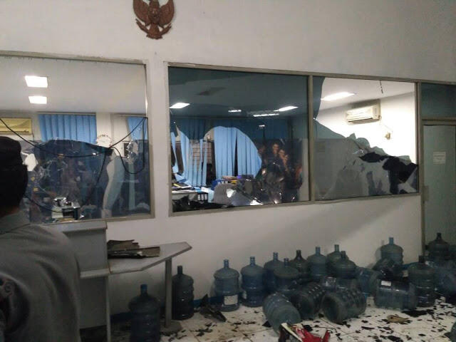 Buruh Pabrik Mengamuk Lantaran THR Rp 100 Ribu