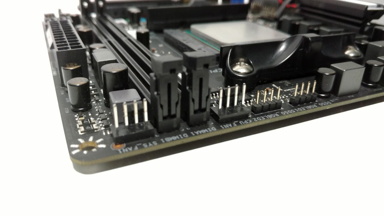 &#91;MOTHERBOARD&#93; BIOSTAR X370GTN - Review Motherboard Ryzen Mini-ITX Pertama di Dunia