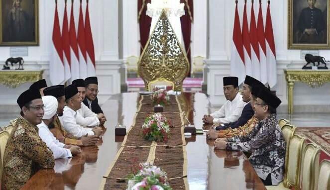 Temui GNPF MUI, Ekspresi Jokowi Tak Bisa Dibohongi