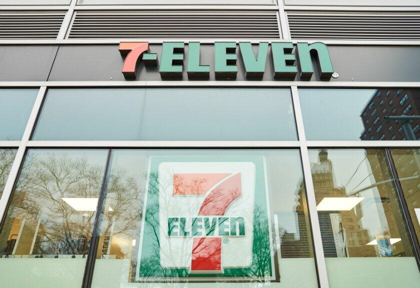 Nostalgia! Lima Hal yang Akan Kamu Dirindukan dari Seven Eleven
