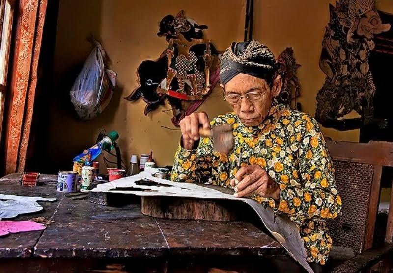 11 Filosofi Hidup Orang Jawa yang Bikin Hidup Lebih Bermakna dan Bahagia