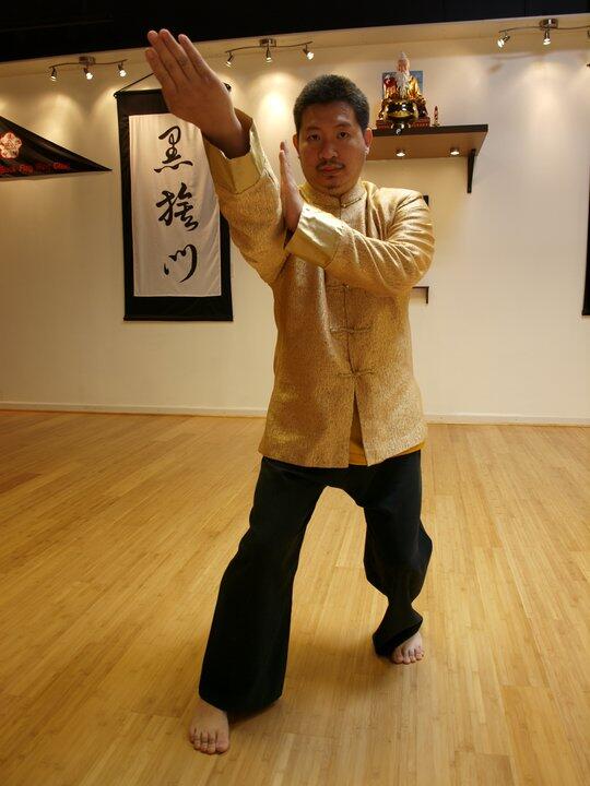 MENGENANG & MENGENAL Pendekar KUNG FU di Indonesia Page 2 KASKUS