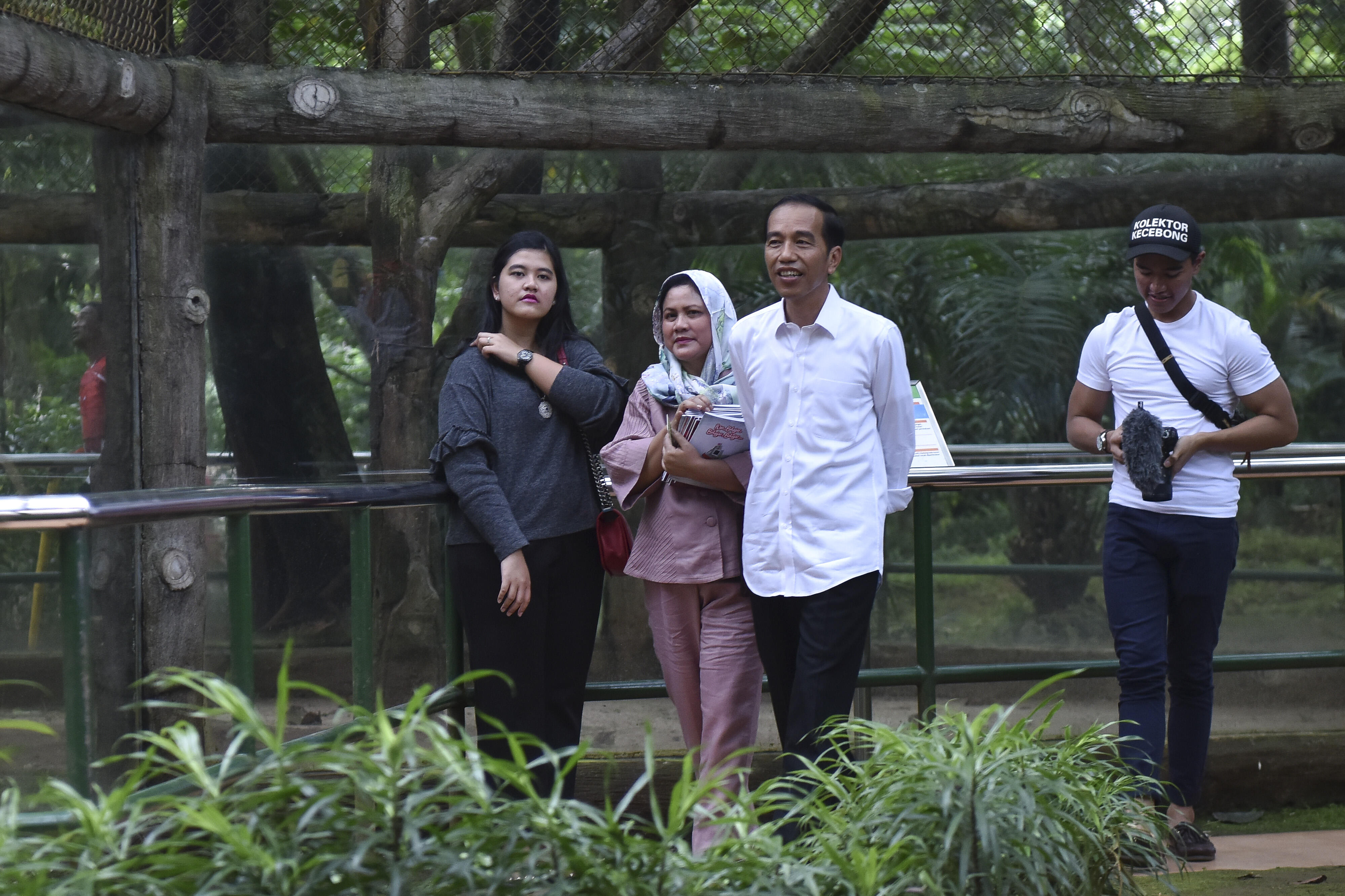 Piknik ke Ragunan, Presiden Jokowi Tetap Beli Tiket