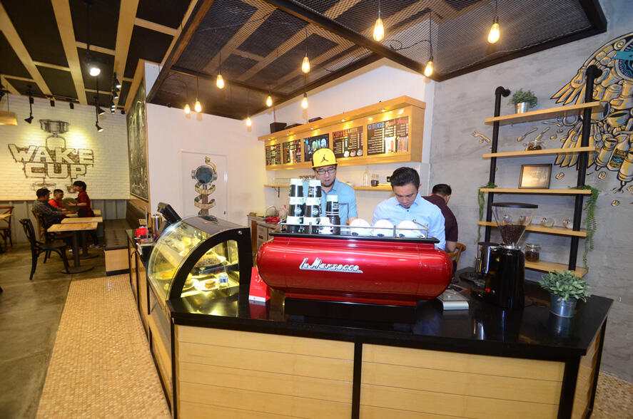 LOWONGAN KERJA : Barista / Cook Helper / Waiter : Wake Cup Coffee & Eatery