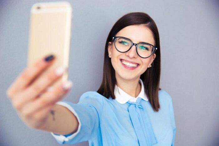 Mengenal Tiga Kategori Penggila Selfie, Kamu Termasuk yang Mana?