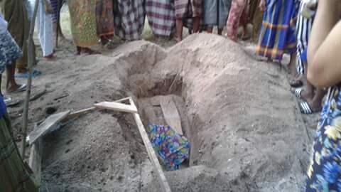 Warga geger kuburan perempuan cantik terbuka