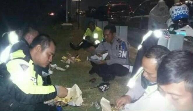 Cerita di Balik Foto Pengorbanan Polantas yang Lembur Saat Lebaran