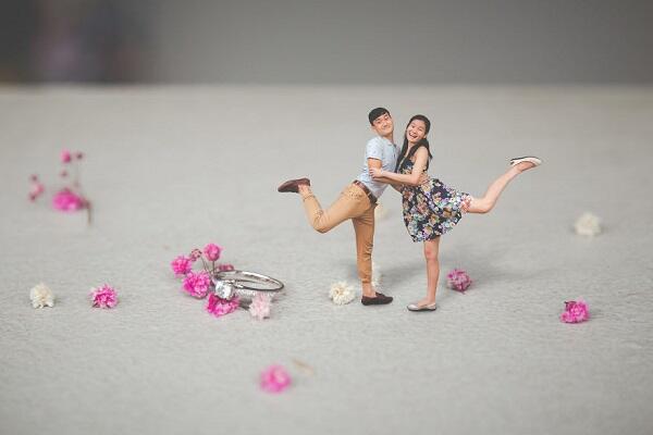 Foto Pre Wedding Unik Ini Mengusung Konsep Thumbelina