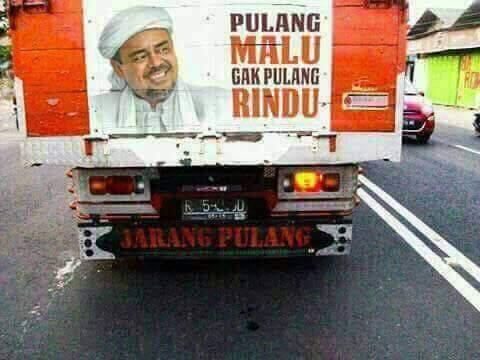 Lagi N ren Truk Pakai Lampu Mobil SUV Pajero HR V Fortuner