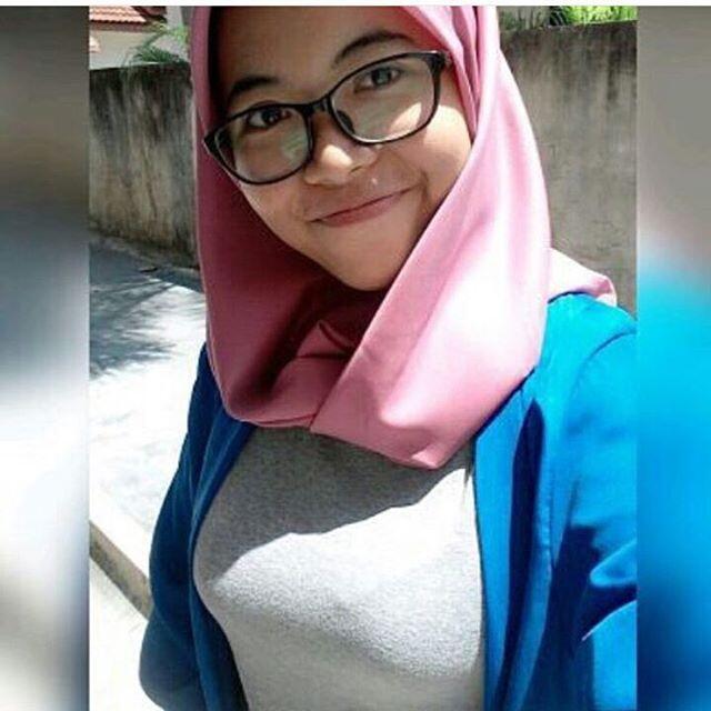 Pulang Kerja, Ayah Masuk Kamar Anak Tiri, Teeettt... Sensor!