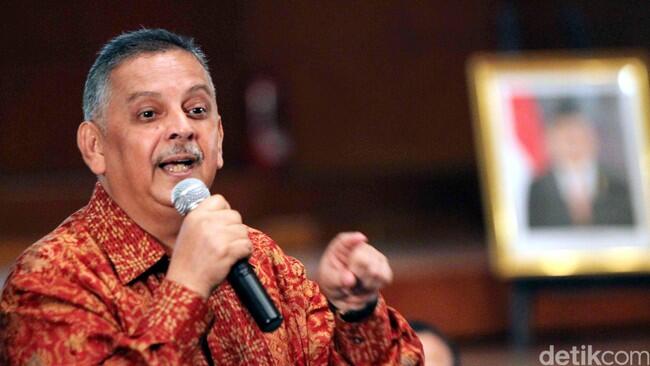 Rini: Bos PLN 'Digebuki' Kanan Kiri Tapi Tetap Kerja