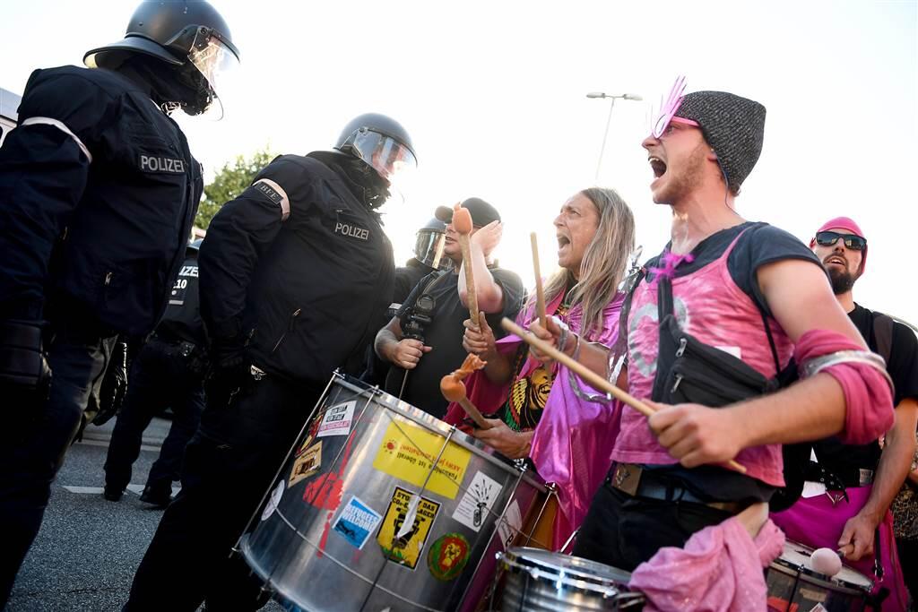 76 Polisi Terluka dalam Kerusuhan Jelang KTT G20 di Hamburg