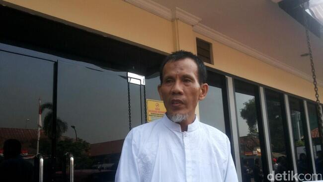 Jakarta - Muhammad Hidayat, orang yang melaporkan Kaesang Pangarep, ternyata berstatu
