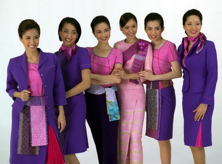 10 Seragam Pramugari Paling Stylish, Etihad Sampai Garuda Indonesia