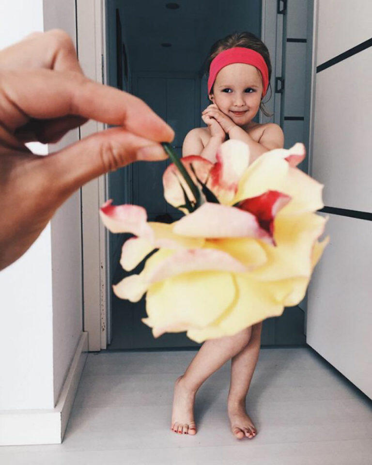 Anak Ini Mendadak Viral Karena Bunga dan Sayuran!