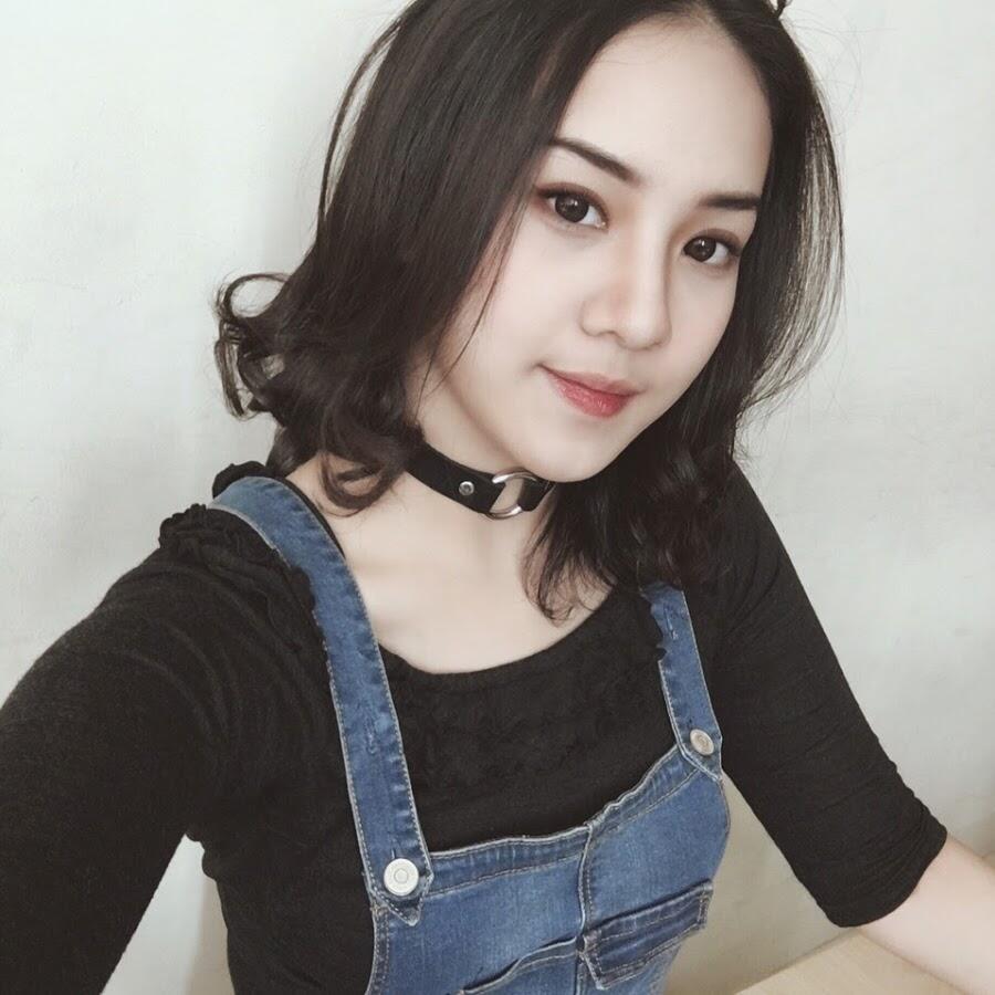 5 Dara Cantik ini Terkenal karena Media Sosial