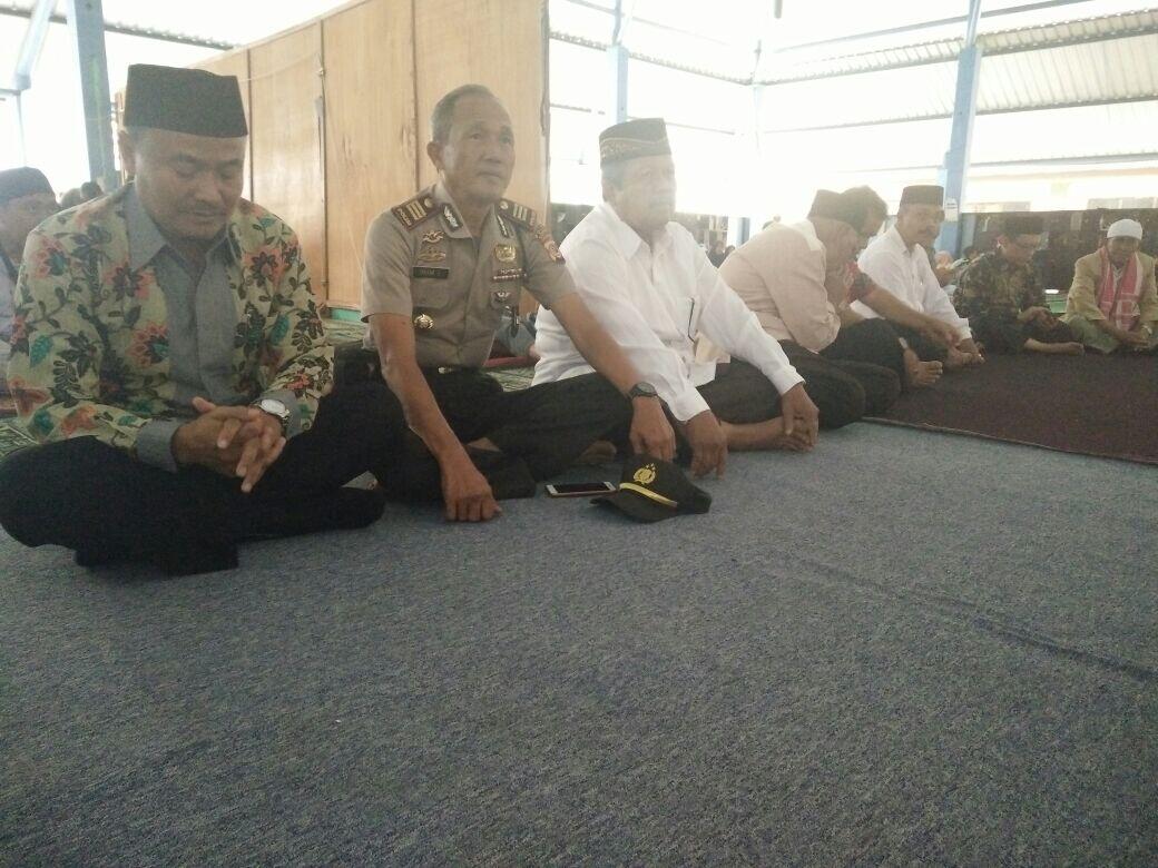 Kapolsek Cigugur Silaturahmi Dengan Wali Murid Santri Binaul Umah