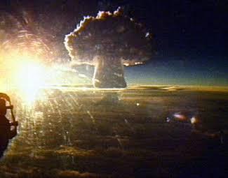 30-10-1961: Dahsyatnya Ledakan Tsar Bomba 'Raja dari Segala Bom'