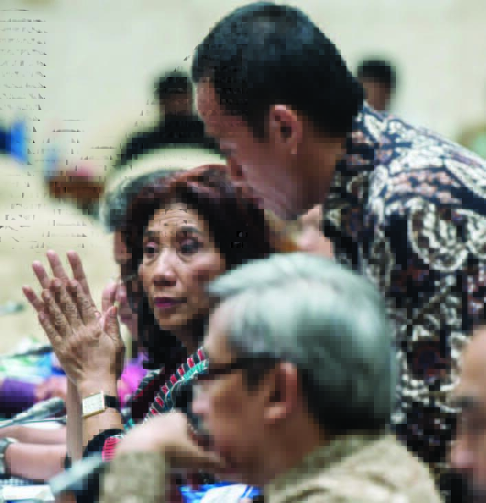 Bu Susi dan Nelayan Berdialoglah