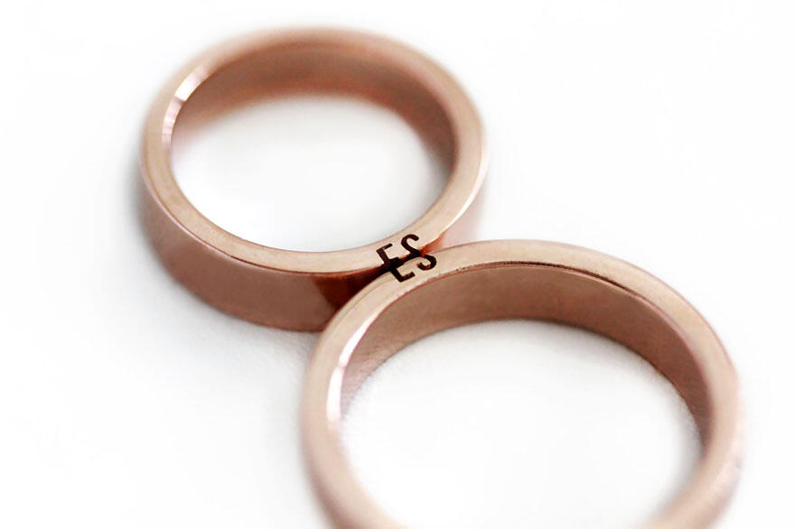 Sepasang Cincin Nikah Ini Melambangkan Cinta Sejati Jika Digabung