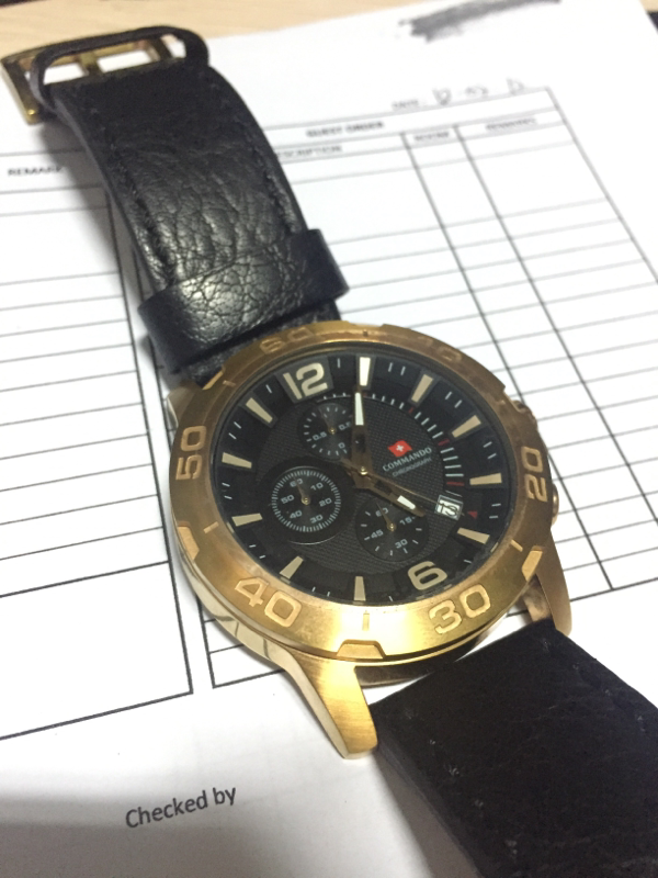 tanya gan beda swiss army dan swiss commando itu apa?